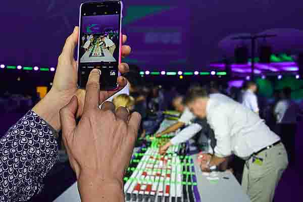 Domino Event Stuttgart, Domino Event in Stuttgart, Teamevent in Stuttgart, Teambuilding Events in Stuttgart, Firmenfeier in Stuttgart, Firmenevent in Stuttgart