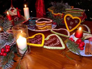 Lebkuchenherzen gestalten, Weihnachtsfeier kreativ, Weihnachtsevents, Emmerich Events