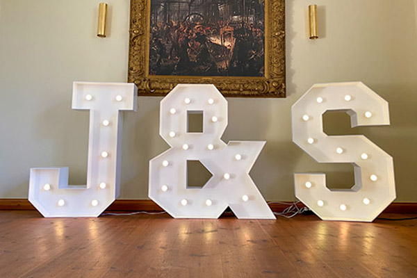 Leuchtbuchstaben Berlin mieten, Leuchtinitialen mieten, Leuchtbuchstaben XXL mieten Berlin, Emmerich Events