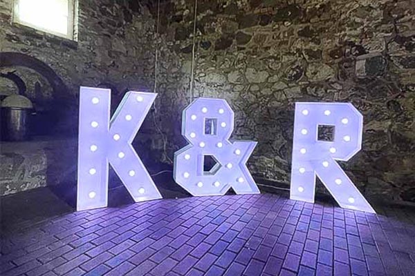 Leuchtbuchstaben Berlin mieten, Leuchtinitialen mieten, XXL Buchstaben mieten, Leuchtbuchstaben, Emmerich Events