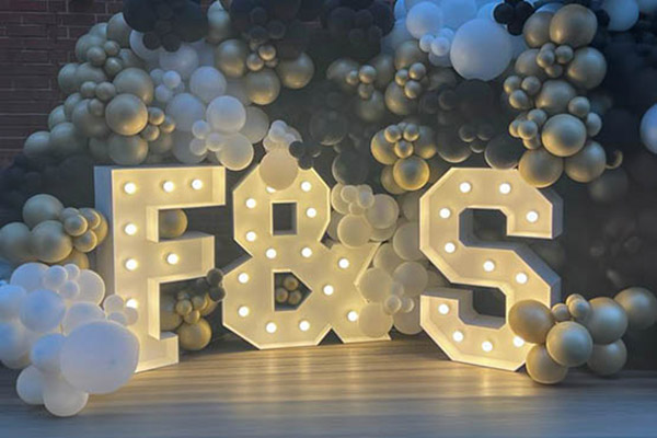 Leuchtbuchstaben Brandenburg mieten, Leuchtinitialen mieten, XXL Buchstaben mieten, Leuchtbuchstaben mieten, Emmerich Events