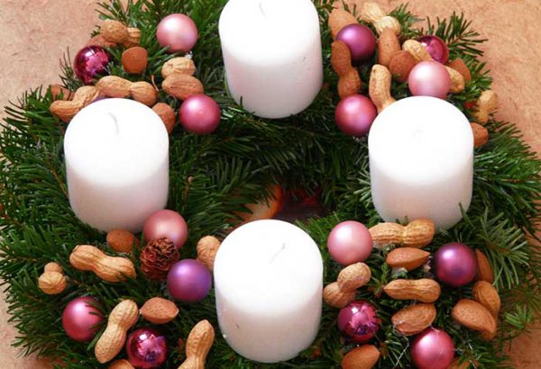 Adventskranz gestalten in Hamburg, Weihnachtskranz gestalten Hamburg, die Weihnachtsfeier, Firmen Weihnachtsfeier, Weihnachtsevent Hamburg, Weihnachtsevent, Teambuilding, Firmenfeier, Emmerich Events