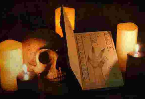 Detective of the Dead Dortmund, Grusel Events in Dortmund, Emmerich Events Dortmund, Horror Events in Dortmund, Teamevent in Dortmund, Teambuilding Events in Dortmund, Firmenevents, Halloween in Dortmund