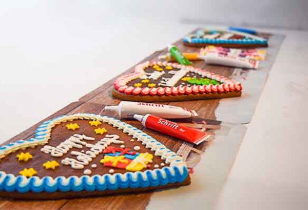 Lebkuchenherz gestalten, die Weihnachtsfeier Emmerich Events