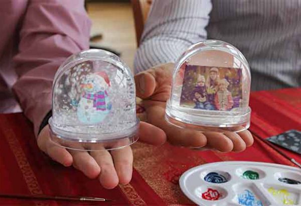 Schneekugel gestalten, die Weihnachtsfeier Emmerich Events