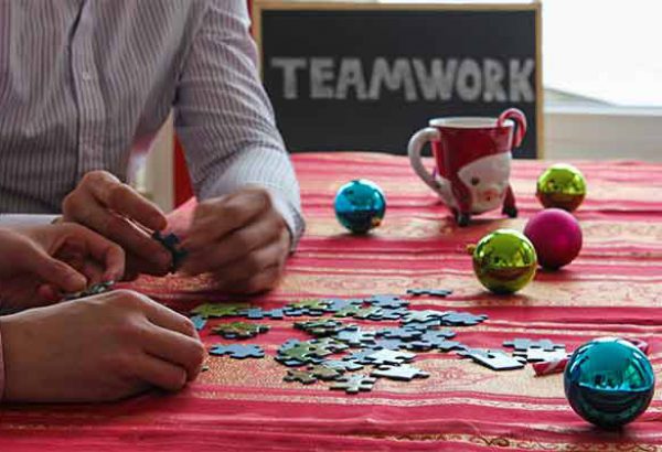 Weihnachtspuzzle bei Emmerich Events, Weihnachtsfeier, Firmen-Weihnachtsfeier, Weihnachtsevent, Weihnachtsevent, Teambuilding, Firmenfeier, Horror Events, Firmenevent